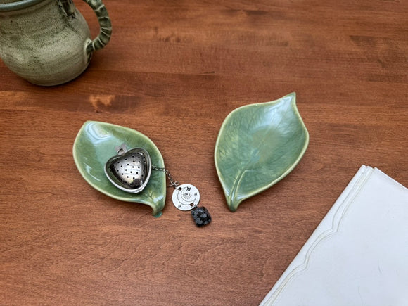 Pressed Leaf Dish- Iridescent Green