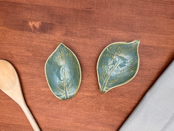 Pressed Leaf Dish- Turquoise